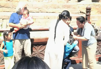 杜星霖大儿子嘴巴左歪右咧，被疑患“抽动症”，难怪被亲弟弟欺负
