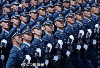 受阅官兵露灿烂笑容 9.3阅兵训练高清图发布