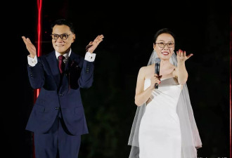 李国庆新婚妻子：离异2次，前夫甘愿为她改姓