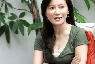 俞飞鸿自曝 20 年不婚真相：身边男人不是丈夫，却陪她抵押房产