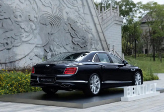 仅一台 宾利飞驰MULLINER“熊猫”特别版发布