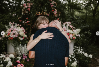 刚刚! 顶流巨星Taylor Swift官宣结婚! 梦幻求婚现场+大钻戒曝光