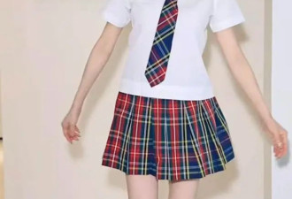 60岁香港女星穿校服装亮相活动,网友大赞是美魔女