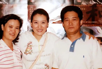 48岁谭晶嫁大9岁芯片之父 生双胞胎女儿