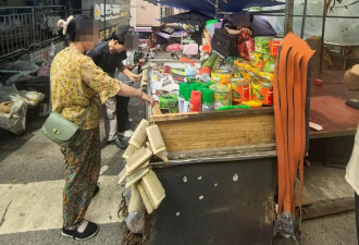12年前“带父乞讨”女孩考上大学：毕业想当老师
