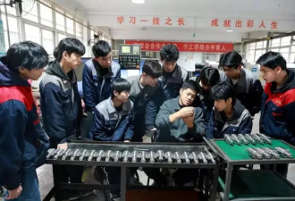 本科毕业回炉职校，很多人的大学都白上了