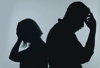 夫看A片惊见妻是女主角“4年前就不给碰”