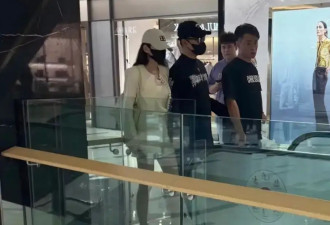 汪峰带森林北在新疆过七夕,为她买珠宝男友力十足