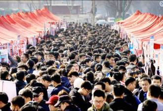 中国青年困境：政策有声，就业无门？