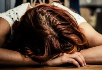 意大利版N号房曝光 丈夫偷拍妻子 网上分享