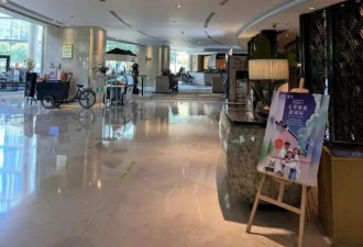 女子高级酒店内裸睡，陌生男子突然刷卡进房