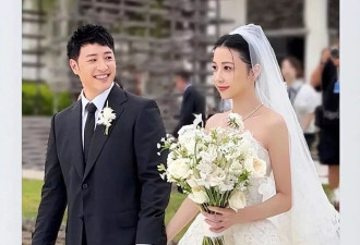 潘玮柏小14岁娇妻晒泳装照秀身材，一家三口很幸福