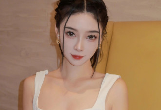 气质佳人轻奢出街 纯白吊带裙 + 精致单品