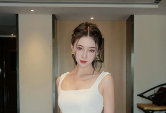 气质佳人轻奢出街 纯白吊带裙 + 精致单品