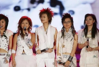 20年后再看初代“超女”：李宇春仍是顶流，张靓颖因爱蹉跎？
