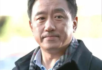 原来他们是夫妻,相爱37年没有绯闻,儿子成为丁勇岱心病