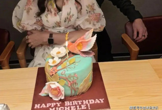 黎姿倚靠着马延强，许晋亨搂着爱妻李嘉欣，两对夫妻一起聚餐了！