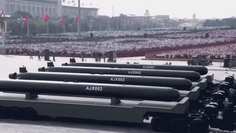 海上作战“奇兵利器”接受检阅，引发关注