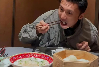 考古|89岁谢贤现身依旧时髦！与小49岁女友分手后开搞事业，疑已交代后事的他太潇洒