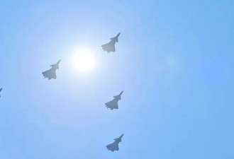 九三阅兵，新一代武器装备震撼亮相....