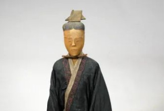 一千年后，外卖骑士再次穿上了制服