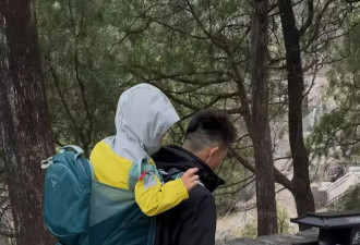 最新的“擦边”方式，居然是“陪着爬山”？