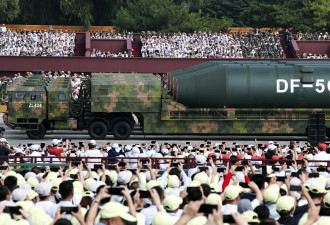 全球关注中国导弹 东风、惊雷、巨浪有何分别