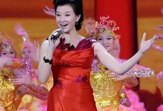 被骂崇洋媚外，39岁销声匿迹的宋祖英，如今怎样了？
