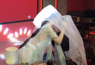 可以抱抱亲嘴？酒馆被指营销“擦边”后仍正常营业！