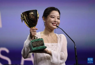 辛芷蕾获第82届威尼斯电影节最佳女演员奖