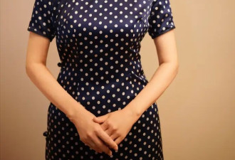 57岁周涛不愧“国泰民安脸”！5套穿搭把红西装波点旗袍穿的好美
