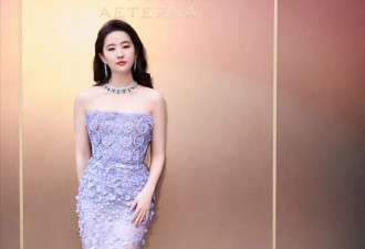 刘亦菲再演“人间仙子”，一袭紫色梦幻裙浪漫+高级感都拿捏住了