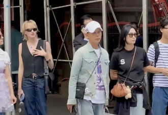 李克勤携妻现身纽约 妻子被赞冻龄