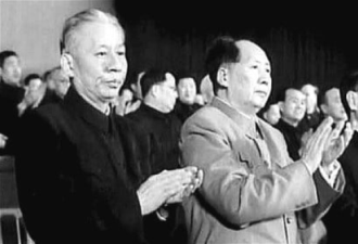 刘少奇为何坐以待毙 老毛神秘机构曝光
