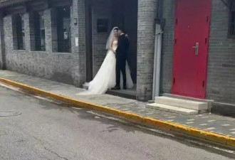 徐冬冬与尹子维在北京胡同试穿婚纱被偶遇！二人将于年内举办婚礼
