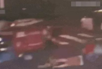 中国多个平台共享单车突然自动上锁 多人摔骨折