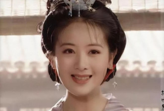 恶心一幕上演，44岁小李琳，终是尝到了姐弟恋的苦果