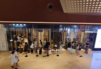 不买LV买黄金？中国年轻人“新宠”的千亿神话