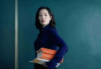 退休老师，成了学校争抢的香饽饽