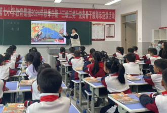 退休老师，成了学校争抢的香饽饽