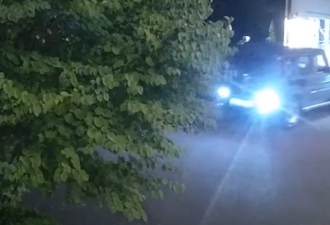大多伦多警匪追逐大戏: 少年持刀劫走奔驰大G, 在Hwy401狂飙!