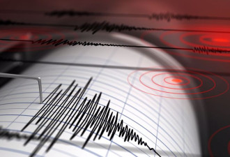 俄爆规模达7.8“极浅层地震” 美国急发海啸警报