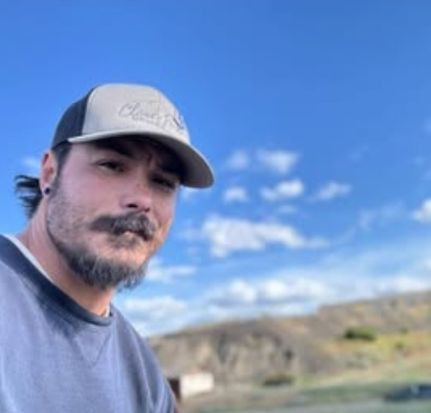 Travis Decker is wanted by police for the murders of his three daughters.