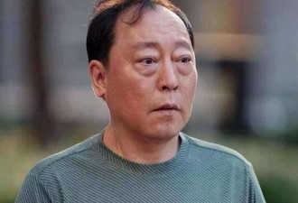 原来她就是倪大红的妻子，难怪65岁还在内娱活跃