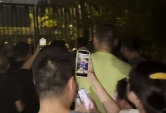 百万房价小区里的公租房，两边住户都委屈