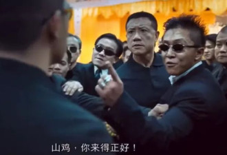 55岁演员家中去世数日，狗狗守候在旁，无数网友唏嘘！