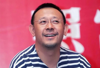 姜文姜武是亲兄弟，二人妻子却截然不同，弟弟果真“口味独特”
