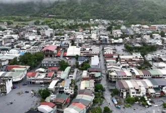 “桦加沙”来袭，台湾花莲光复市区惨况曝光