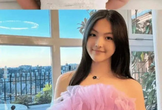 李湘王诗龄国外被偶遇，失去美颜身材被打回原形，眼神犀利太吓人