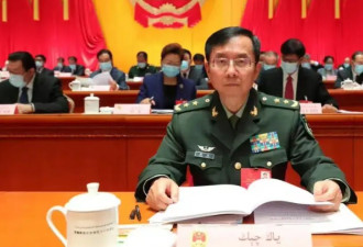 新疆军区司令政委双双缺席习接见 释放强烈信号
